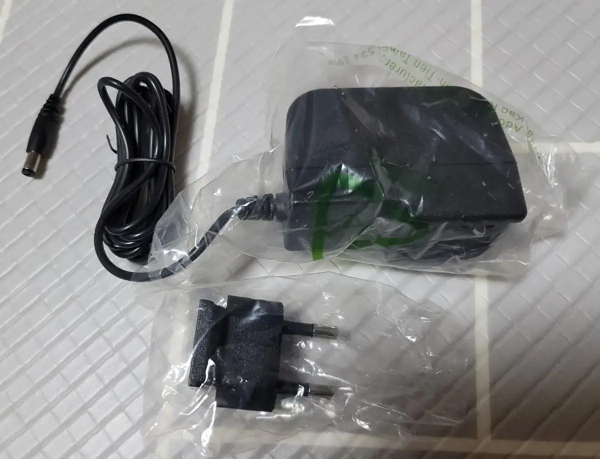 12V 1.5A 어댑터 (Adapter) 팝니다.